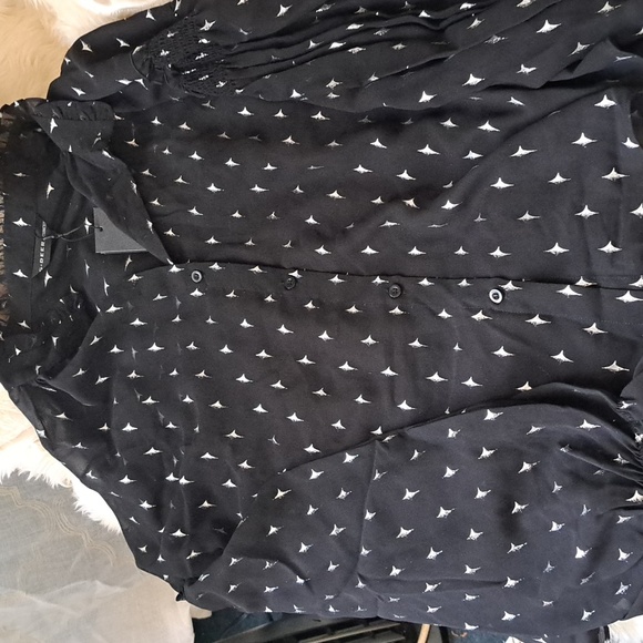 Really cute nwt s deer sheer boho top. I would say she is oversized - Picture 1 of 3